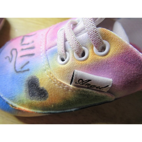 Costumed Airbrush Lily Shoes - Picture 3 of 4